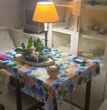 民宿 Cagliari, *